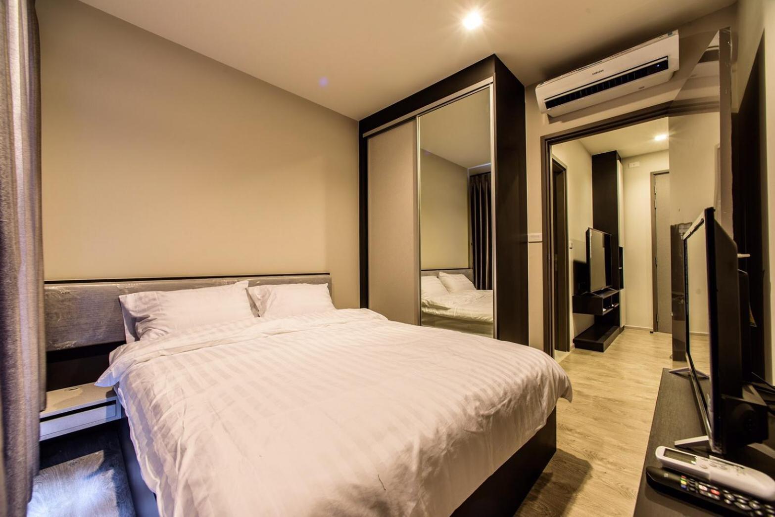 The Base Central Pattaya By Nkl 외부 사진