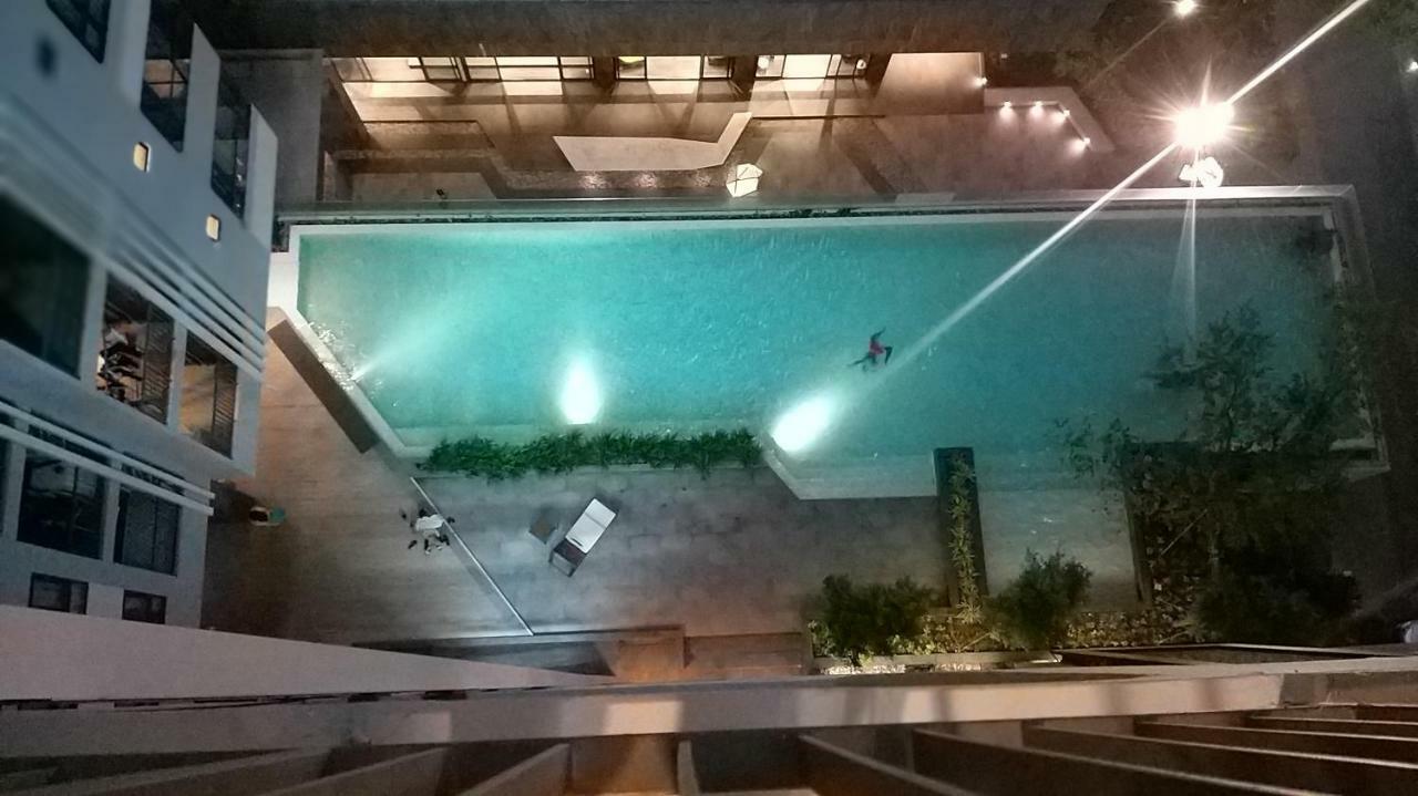 The Base Central Pattaya By Nkl 외부 사진